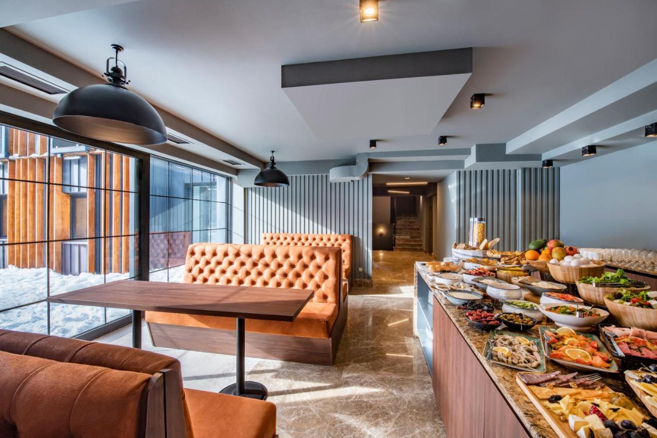 Bristol Hotel And Spa บาคูเรียนี ภายนอก รูปภาพ