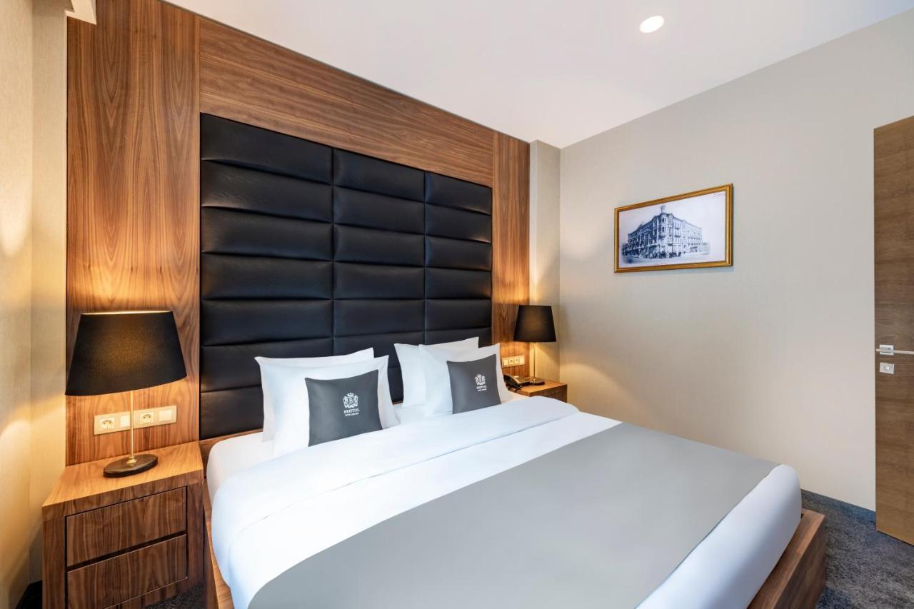Bristol Hotel And Spa บาคูเรียนี ภายนอก รูปภาพ