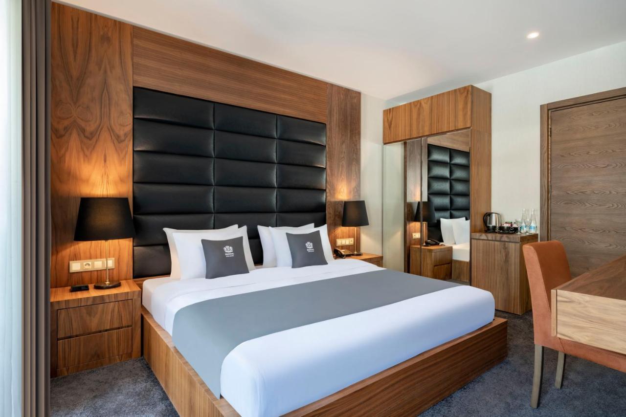 Bristol Hotel And Spa บาคูเรียนี ภายนอก รูปภาพ