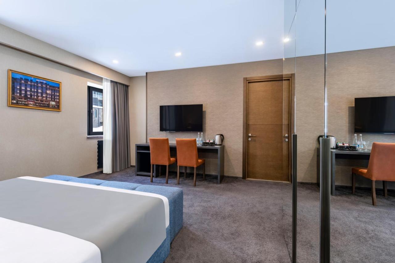 Bristol Hotel And Spa บาคูเรียนี ภายนอก รูปภาพ