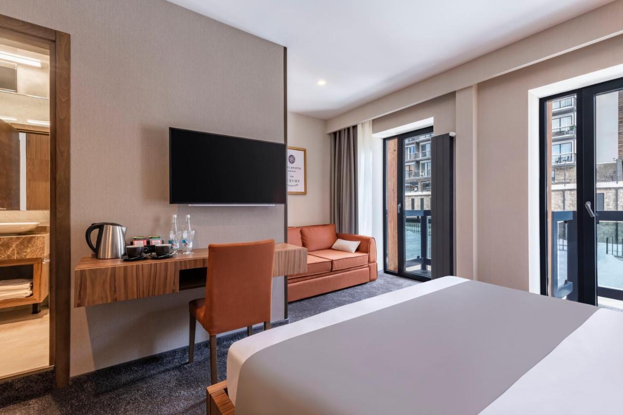 Bristol Hotel And Spa บาคูเรียนี ภายนอก รูปภาพ