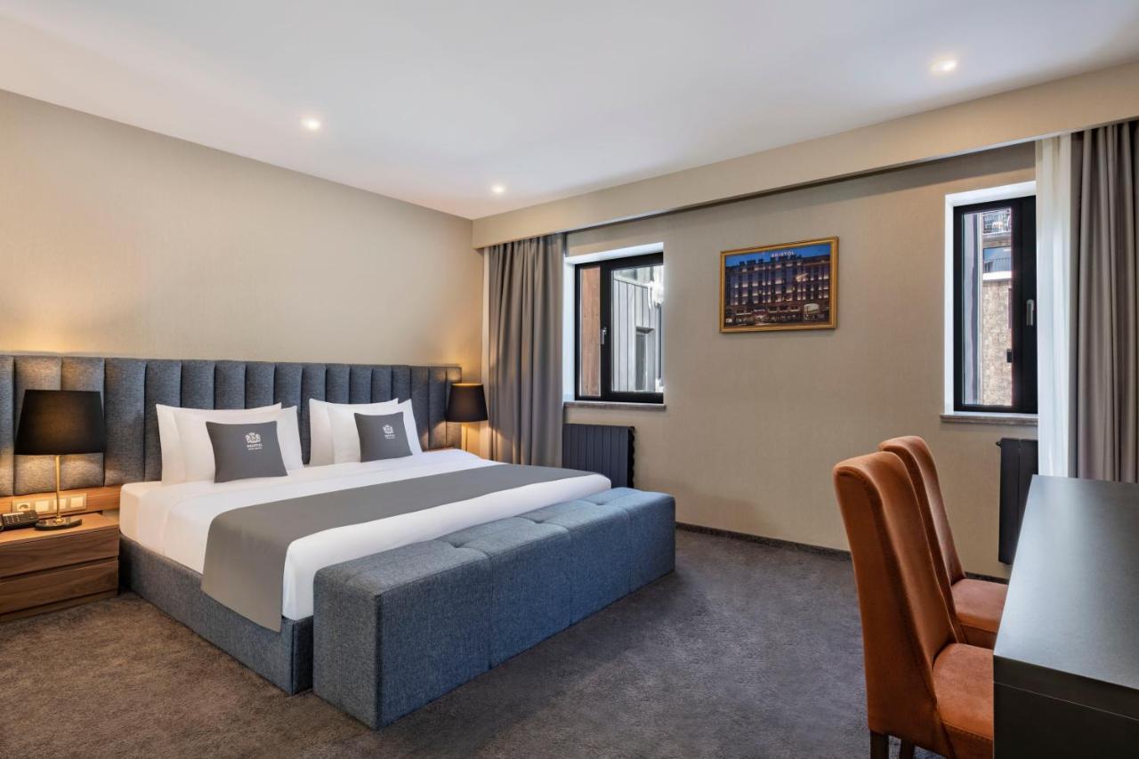 Bristol Hotel And Spa บาคูเรียนี ภายนอก รูปภาพ